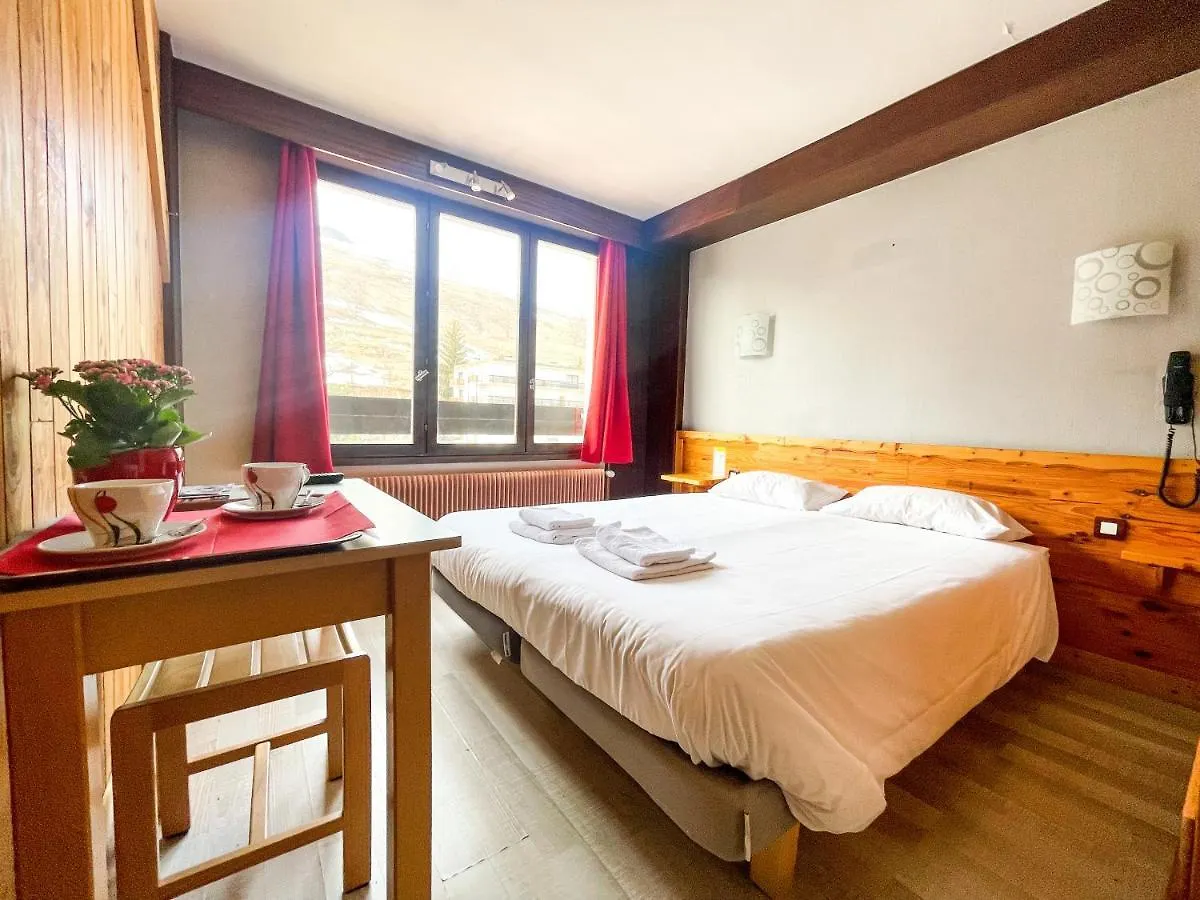 Atmosphere Hotel Les Deux Alpes 3*,