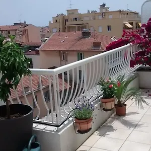 https://val-roya-terrasse.fr-provencehotel.com